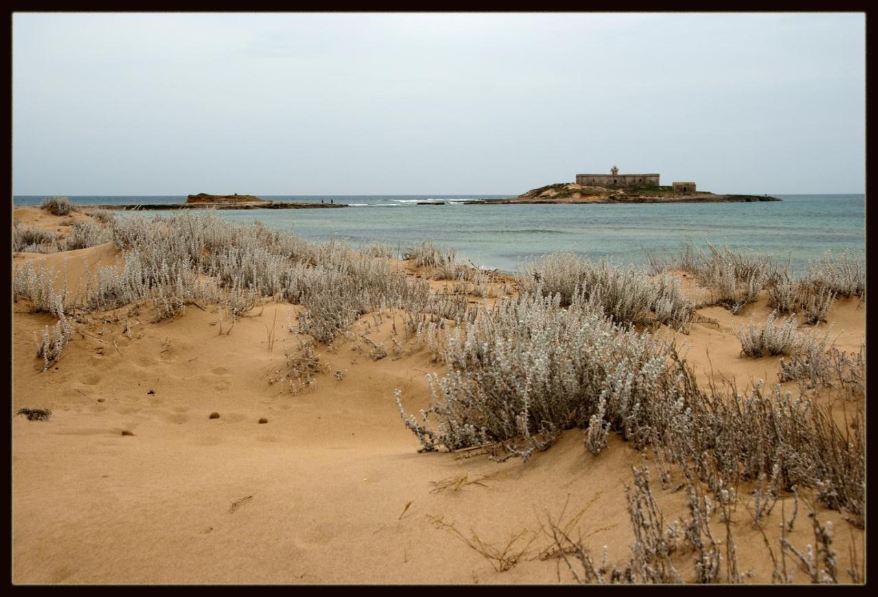 Anna'S House Near The Sandy Beach And With Wifi Avola Luaran gambar